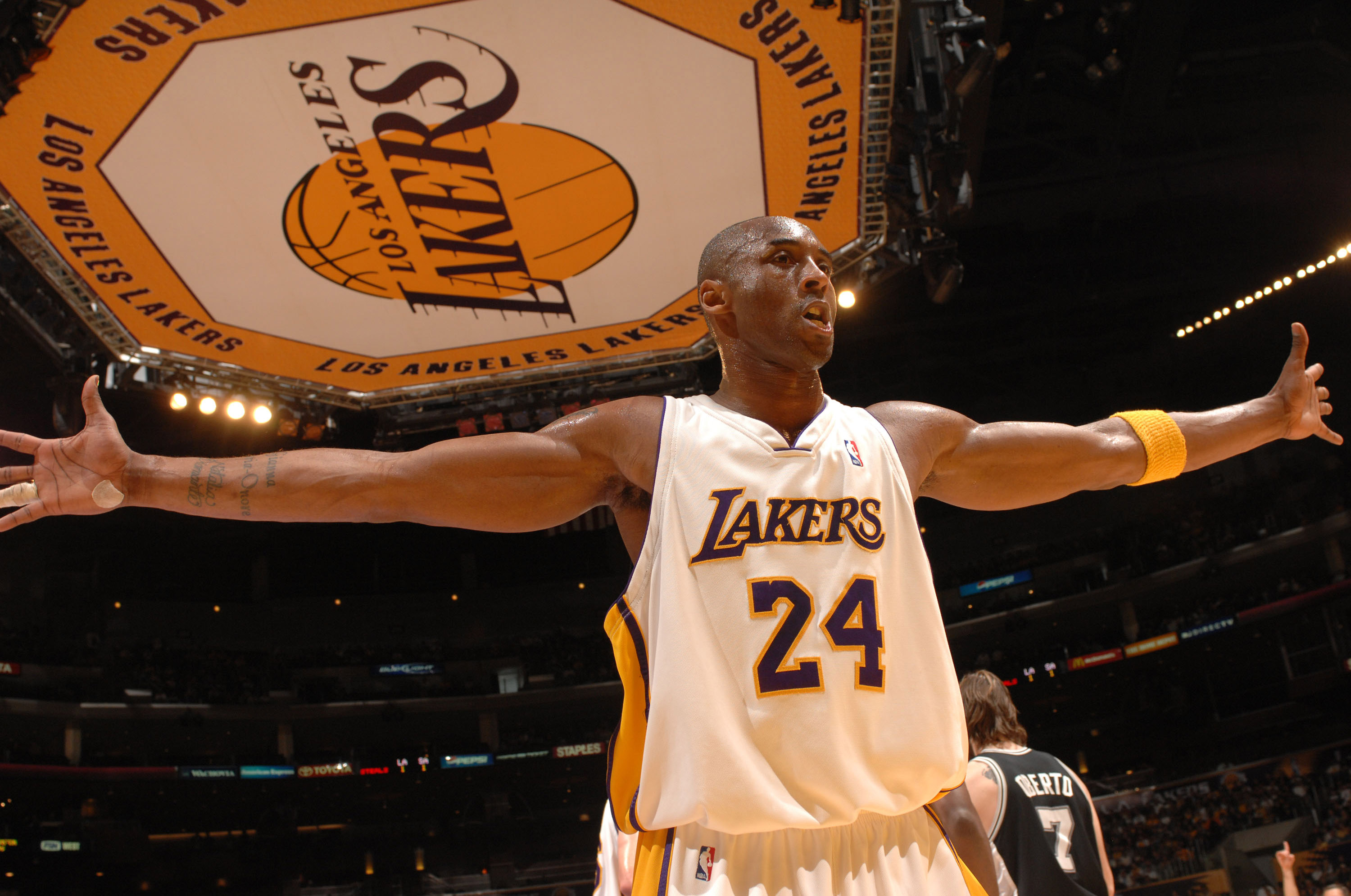 型赛事中调 型赛事中调